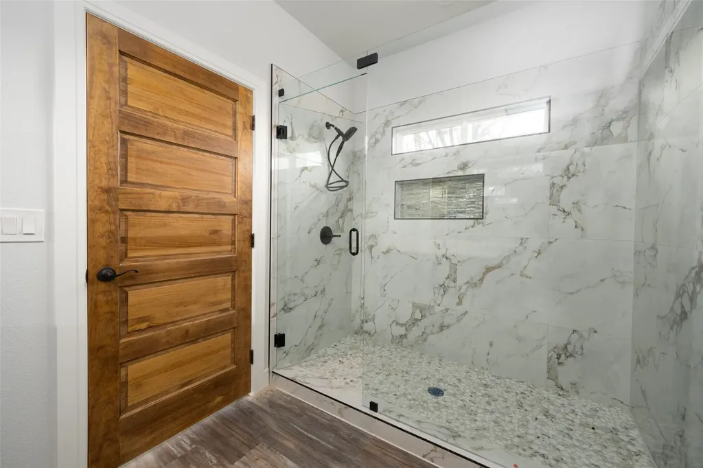411 W Elm Street Whitewright TX 75491