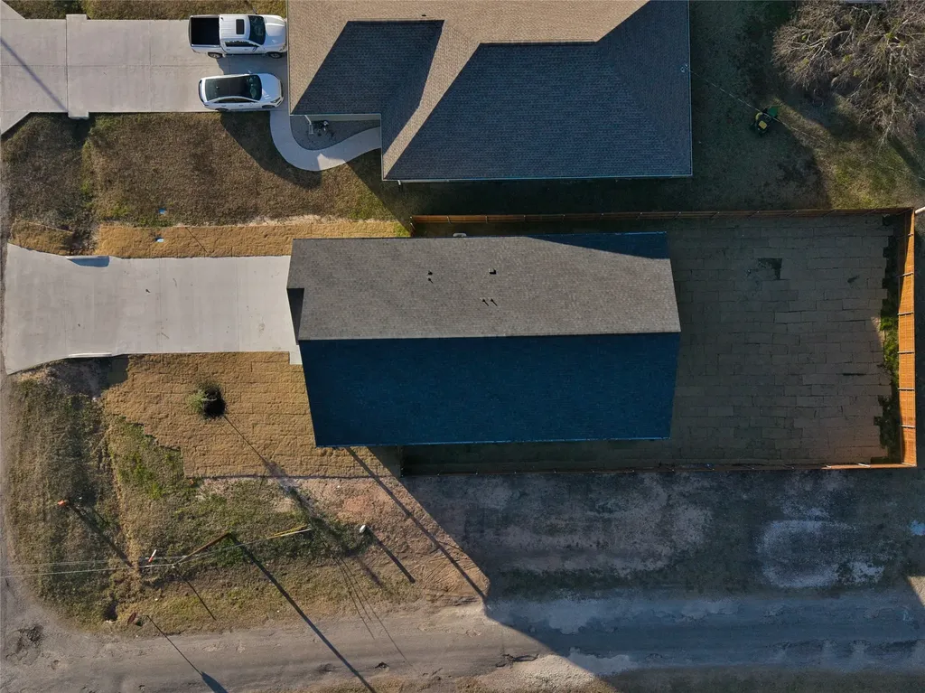 411 W Elm Street Whitewright TX 75491