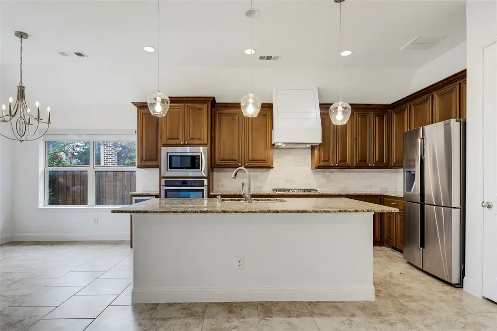 8272 Haltered Horse Lane Frisco TX 75036