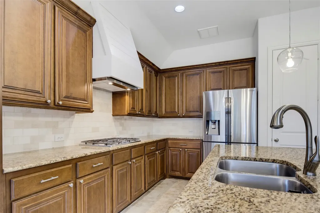 8272 Haltered Horse Lane Frisco TX 75036