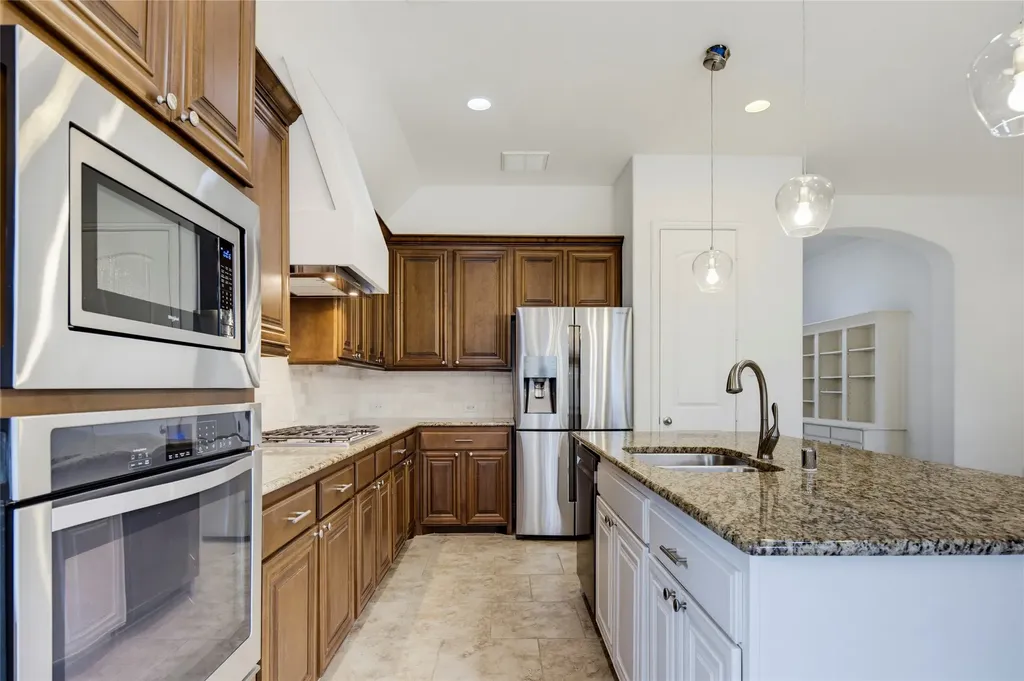 8272 Haltered Horse Lane Frisco TX 75036