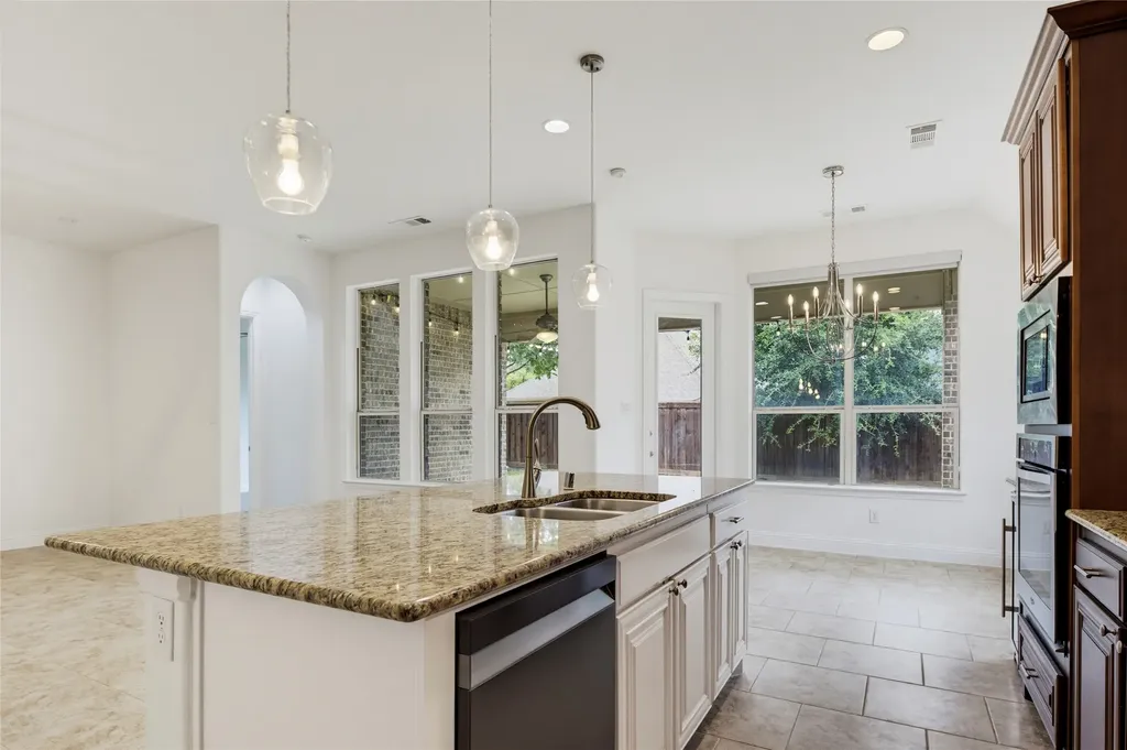 8272 Haltered Horse Lane Frisco TX 75036