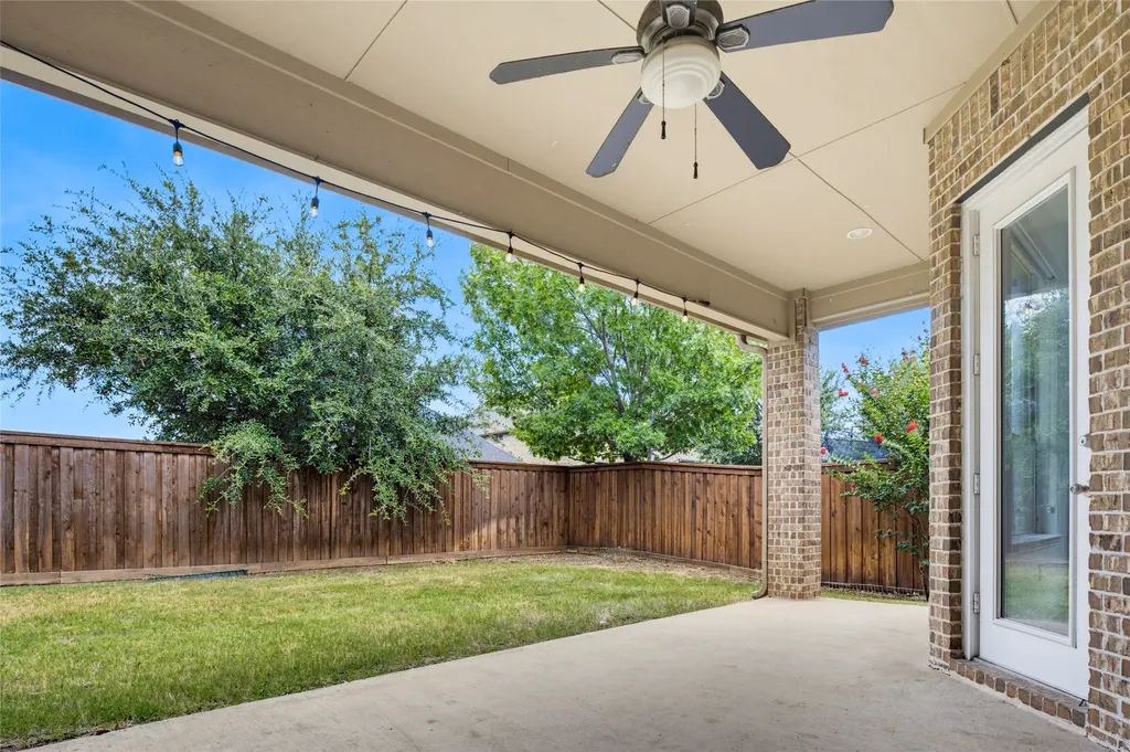 8272 Haltered Horse Lane Frisco TX 75036