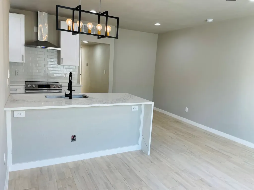 4609 Virginia Avenue Dallas TX 75204