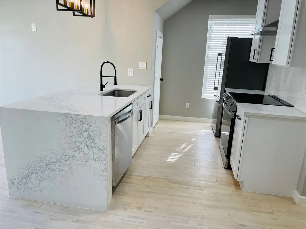 4609 Virginia Avenue Dallas TX 75204