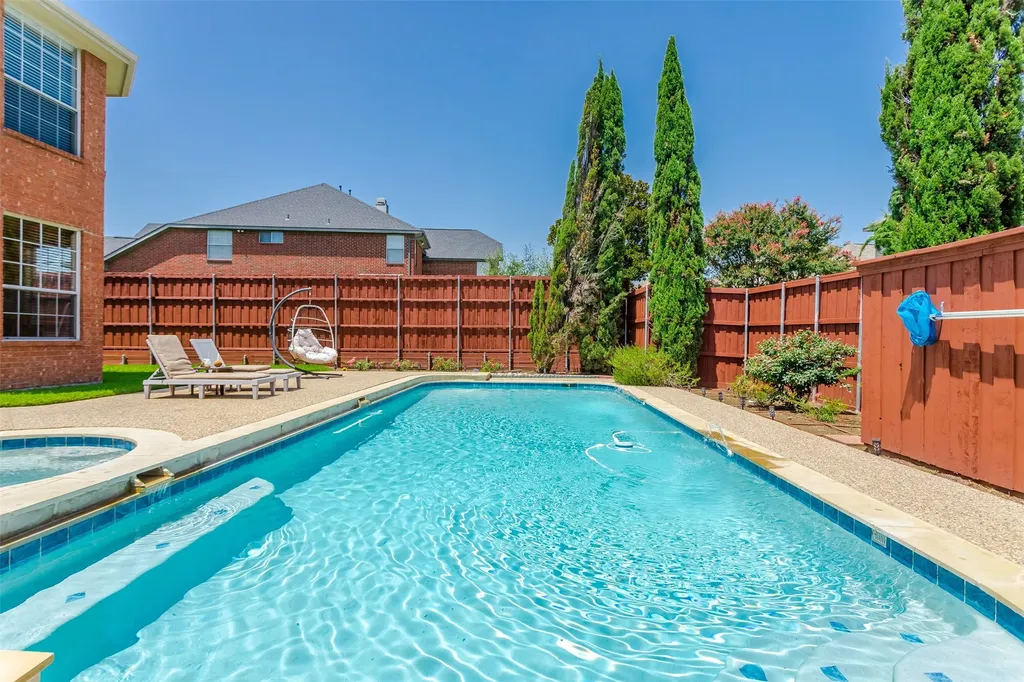 2405 Kittyhawk Drive Plano TX 75025