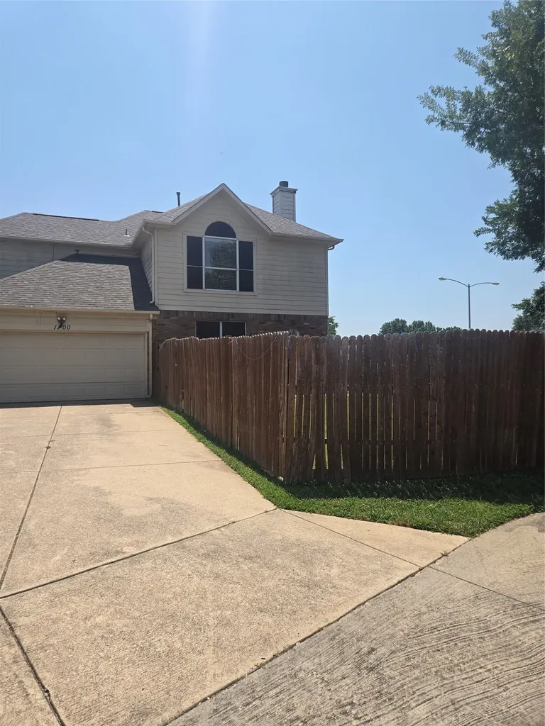 1100 Raleigh Drive Lewisville TX 75077