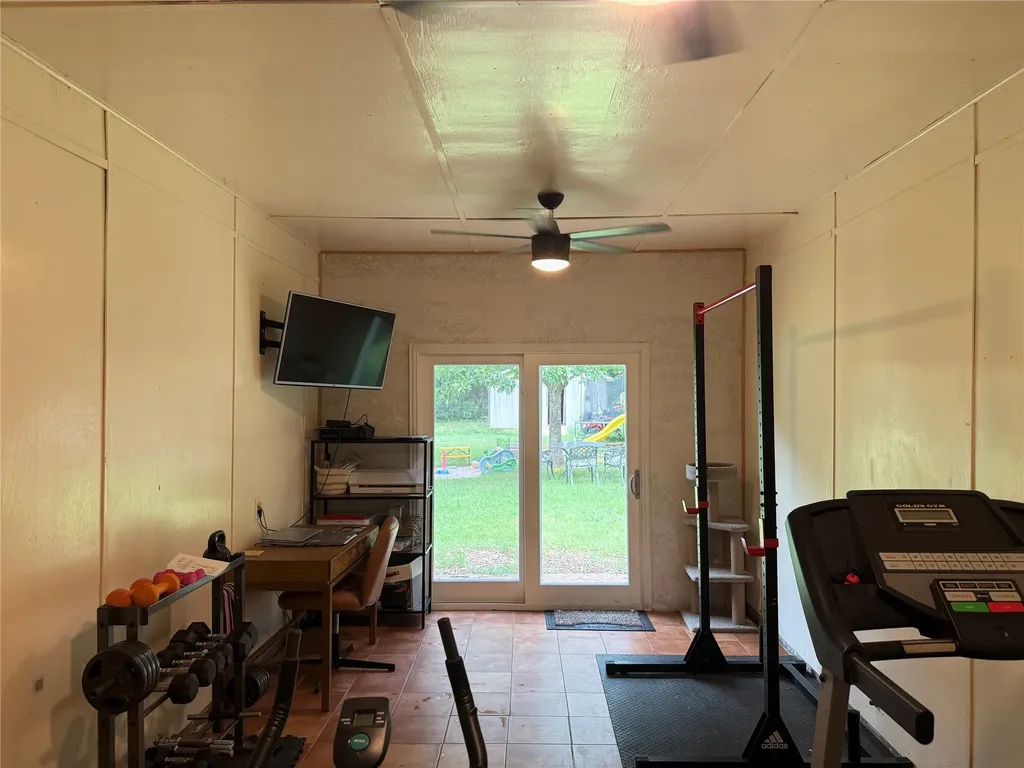 1609 E Thomas Street Sherman TX 75090