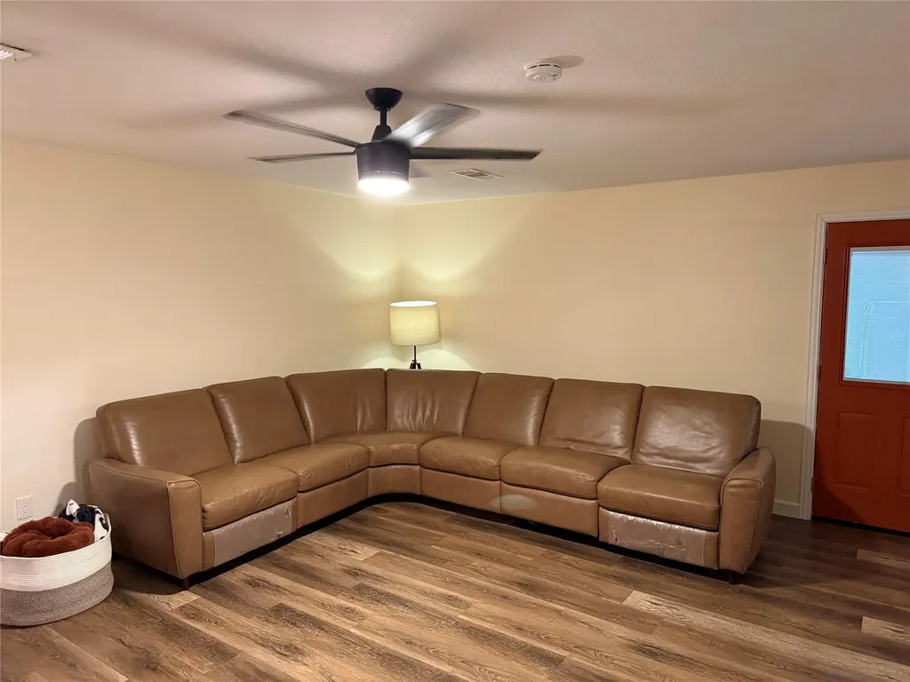 1609 E Thomas Street Sherman TX 75090