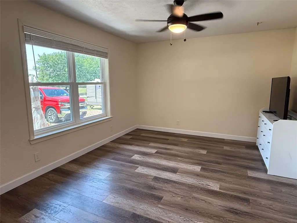 1609 E Thomas Street Sherman TX 75090