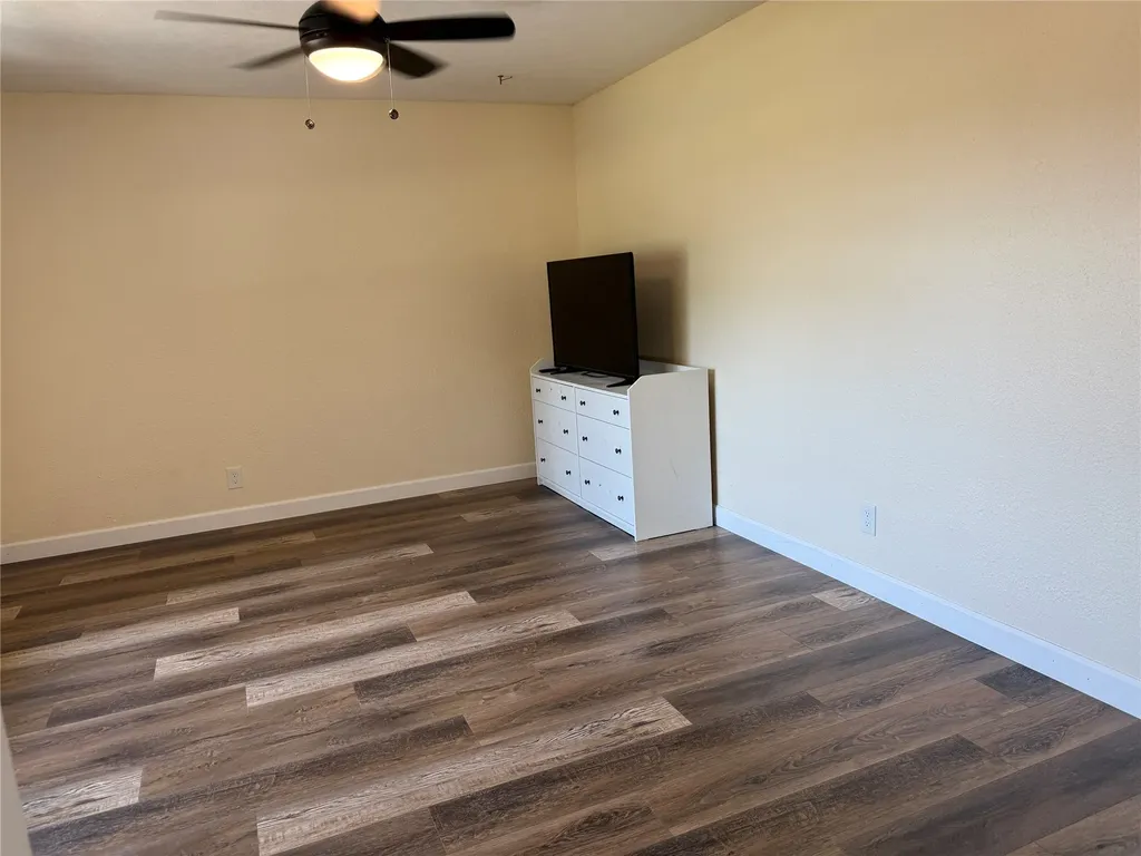 1609 E Thomas Street Sherman TX 75090