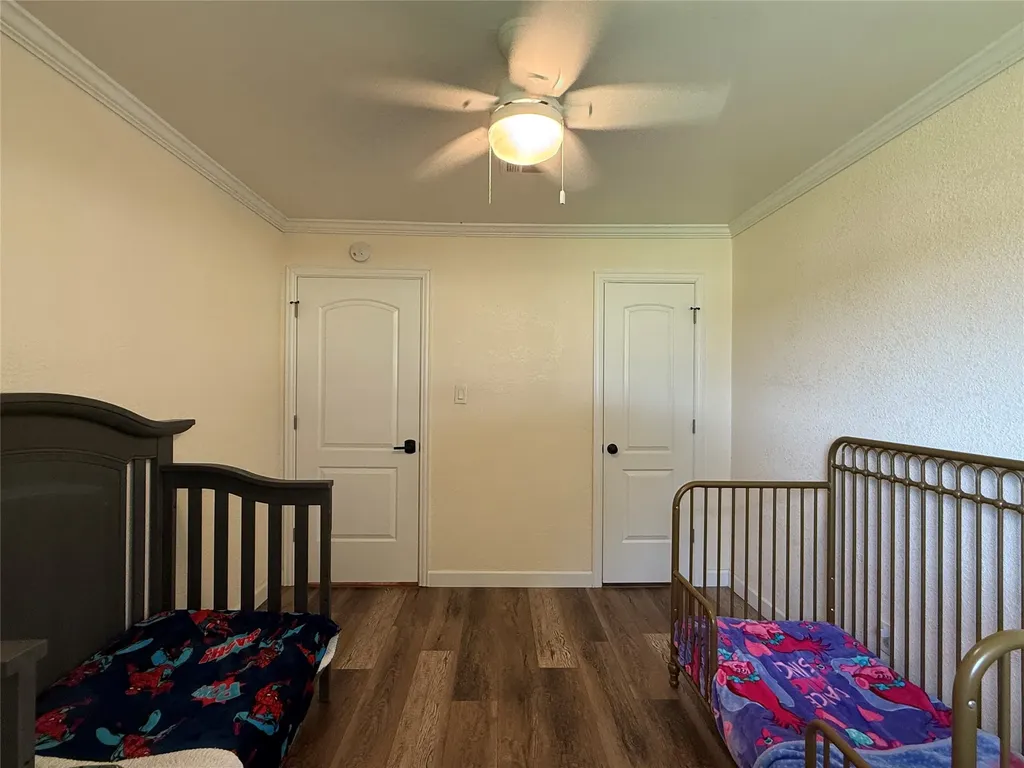 1609 E Thomas Street Sherman TX 75090