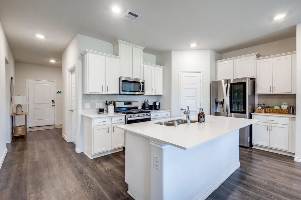 816 Goldenrod Lane Princeton TX 75407