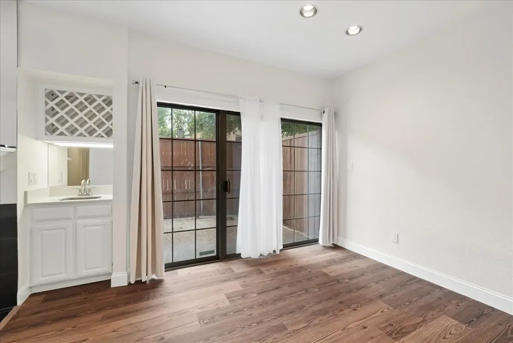 5100 Verde Valley Lane Dallas TX 75254