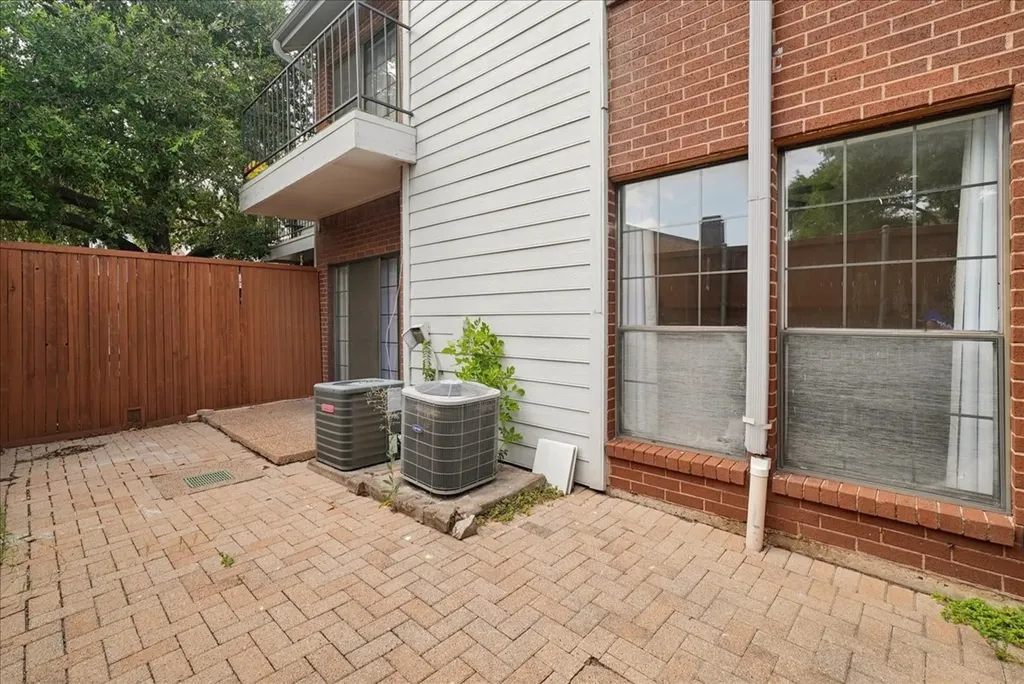 5100 Verde Valley Lane Dallas TX 75254