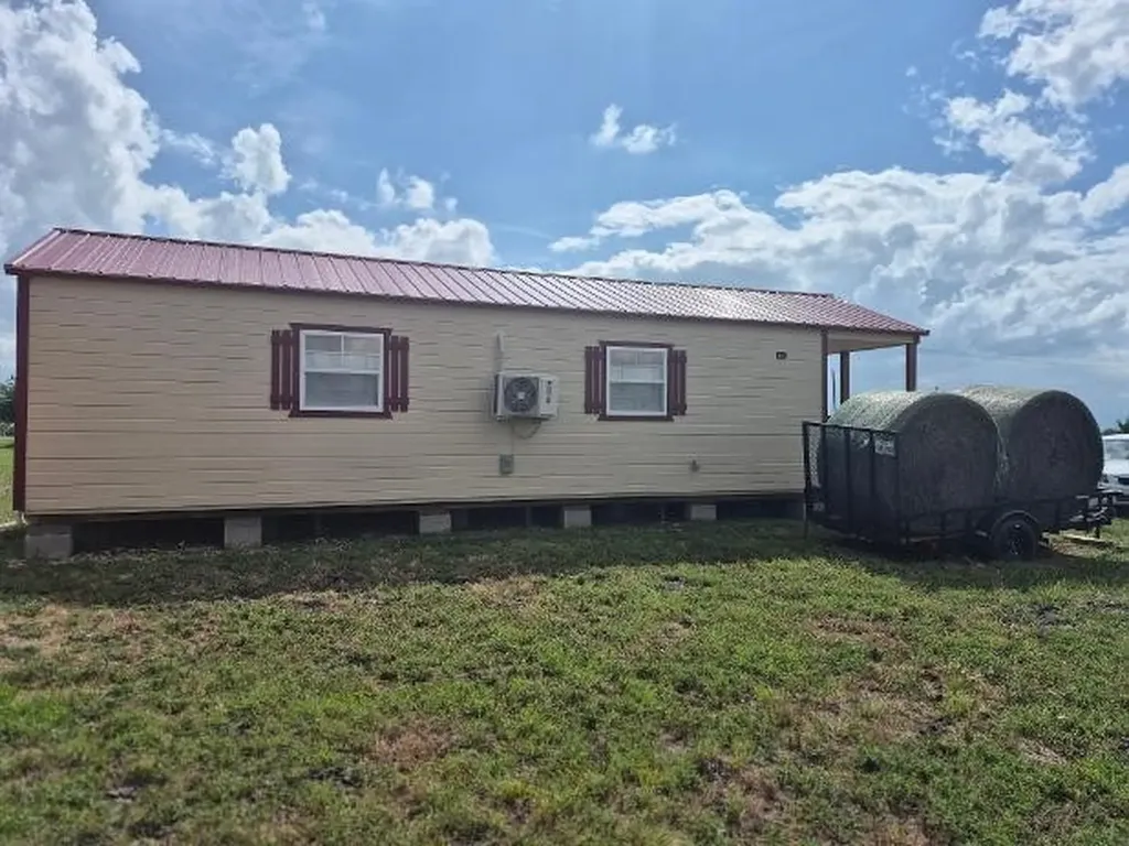 9561 Tx-50 Highway Ladonia TX 75449