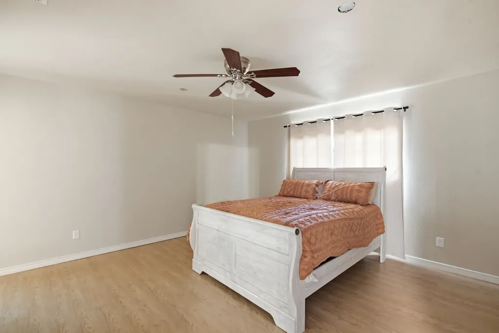 917 E Ross Avenue De Leon TX 76444