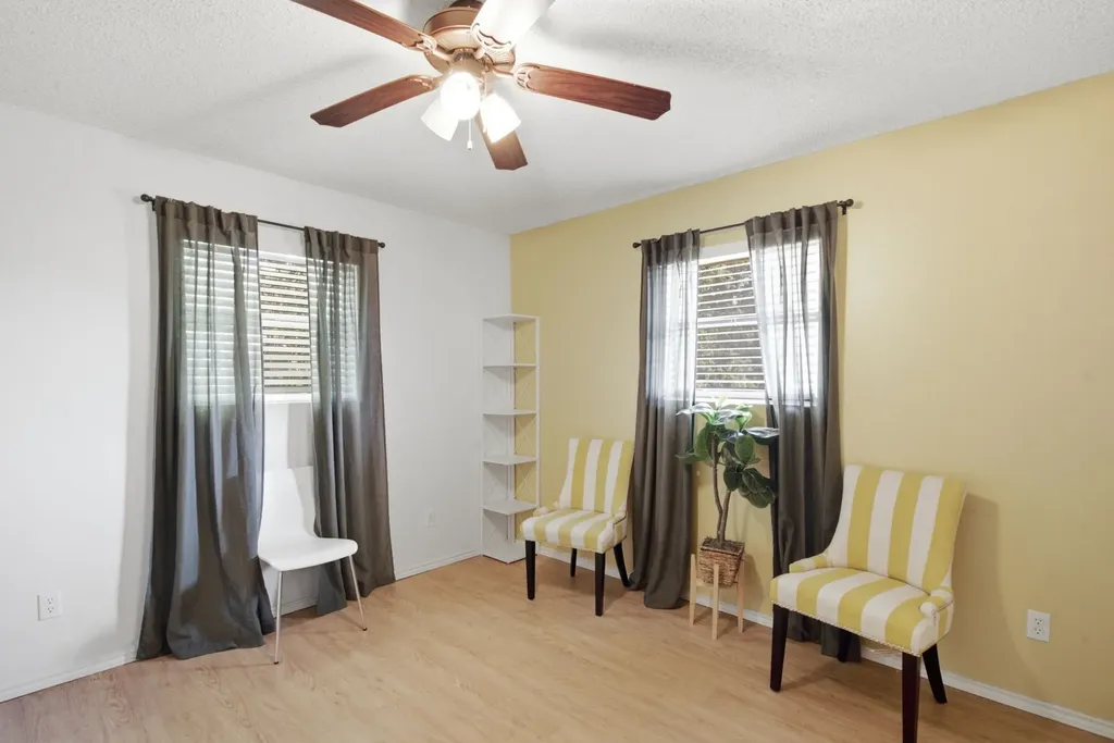 917 E Ross Avenue De Leon TX 76444