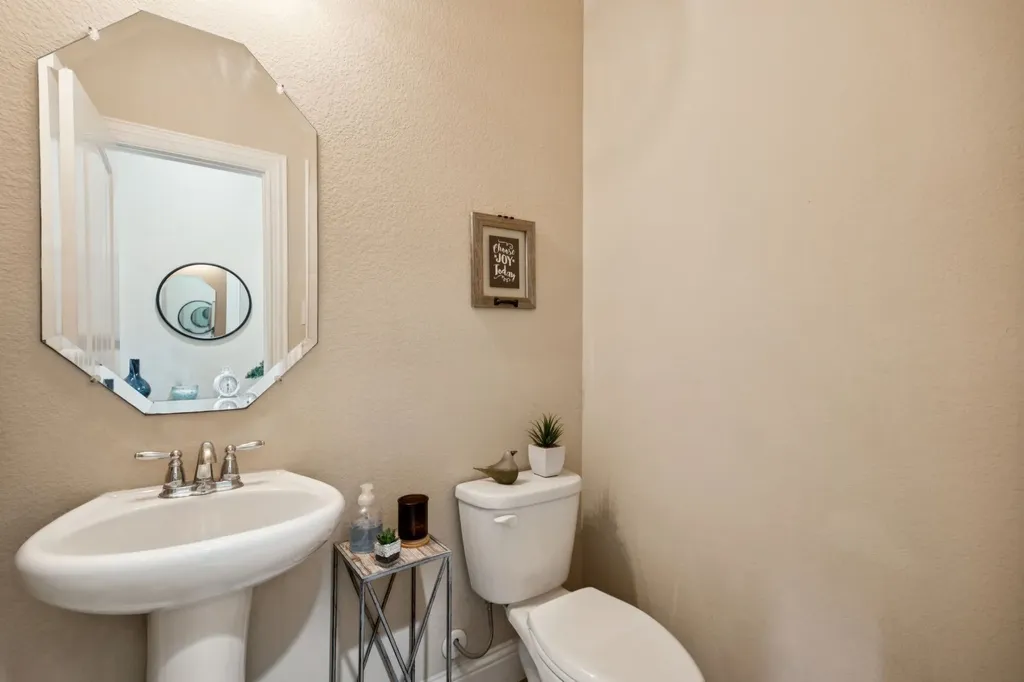 2221 Petunia Lane Rowlett TX 75089
