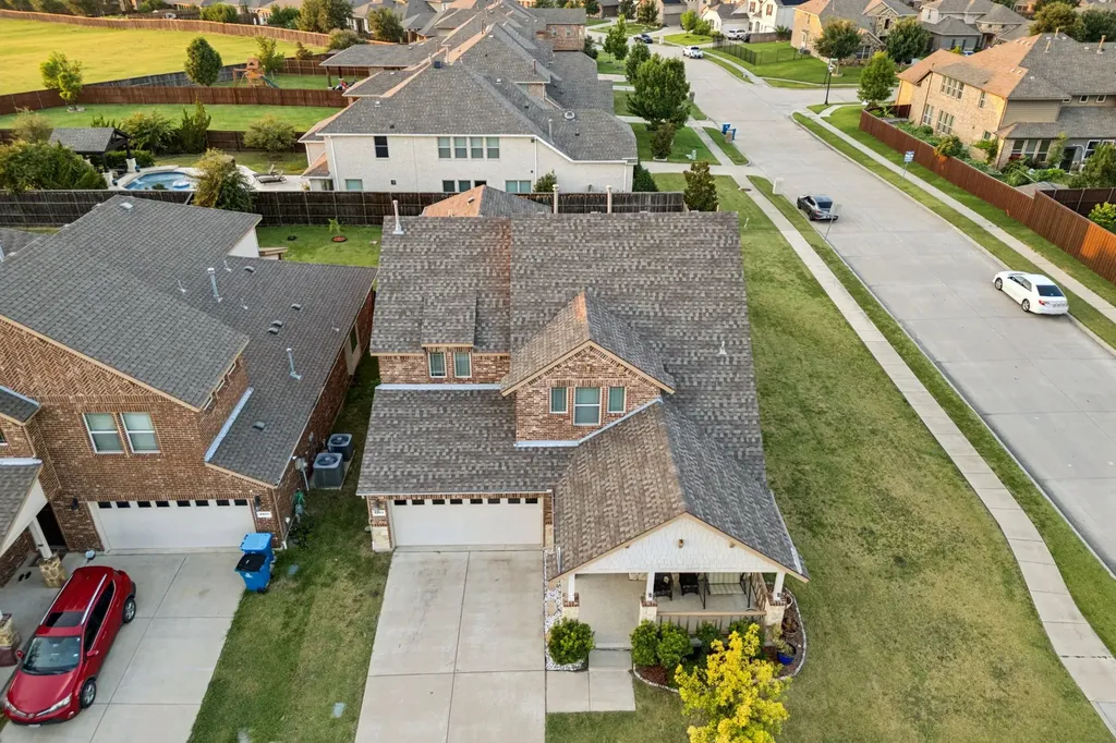 2221 Petunia Lane Rowlett TX 75089