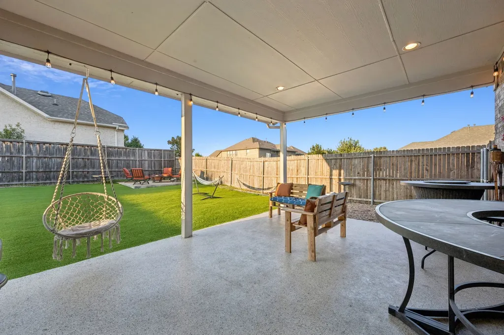 2221 Petunia Lane Rowlett TX 75089