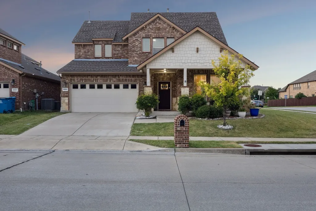 2221 Petunia Lane Rowlett TX 75089