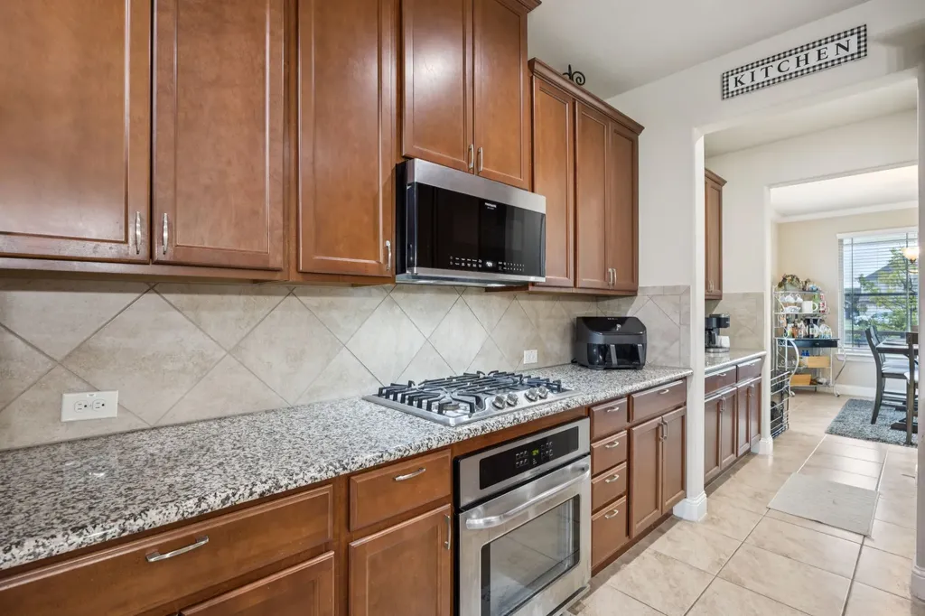 2221 Petunia Lane Rowlett TX 75089