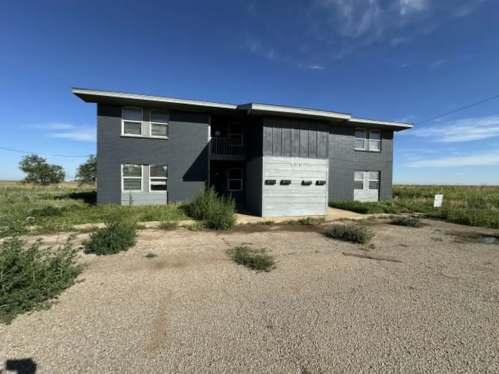 100 Pecos Place Plainview TX 79072