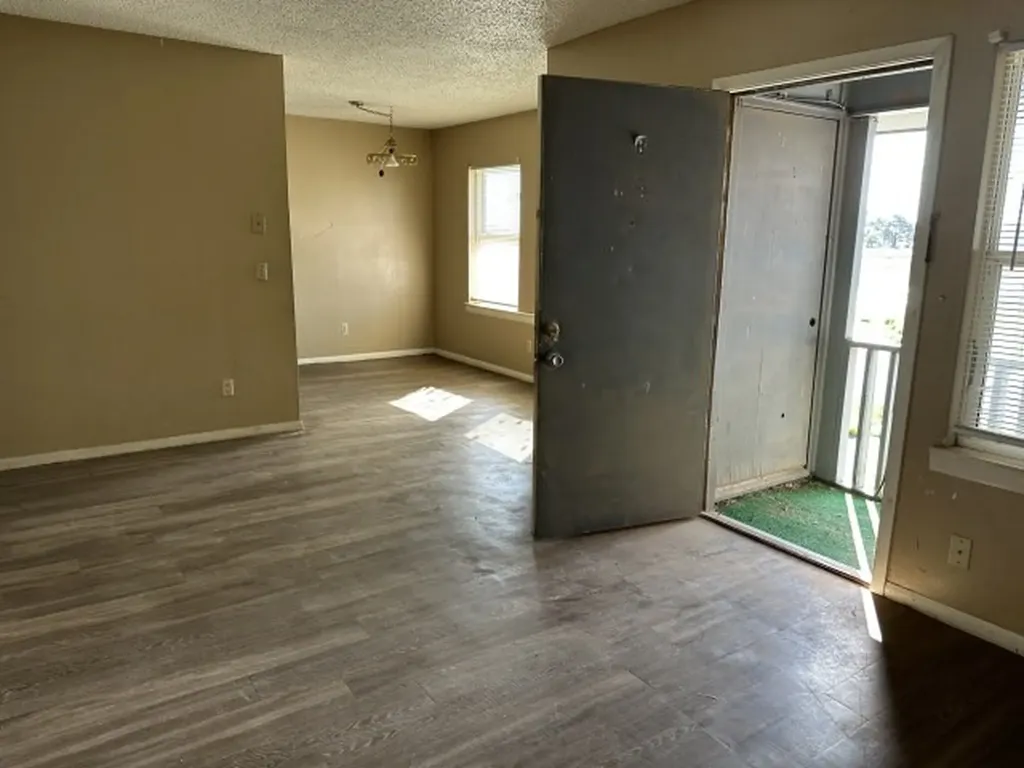 100 Pecos Place Plainview TX 79072
