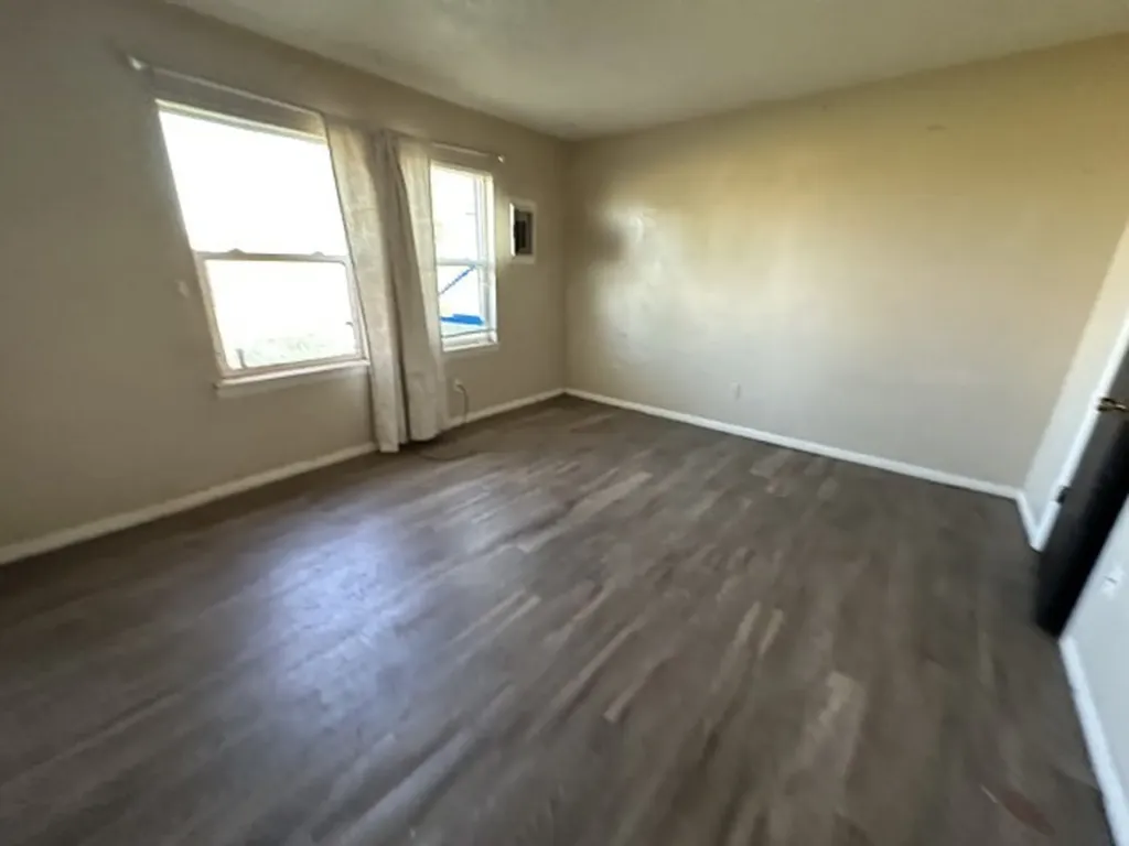 100 Pecos Place Plainview TX 79072