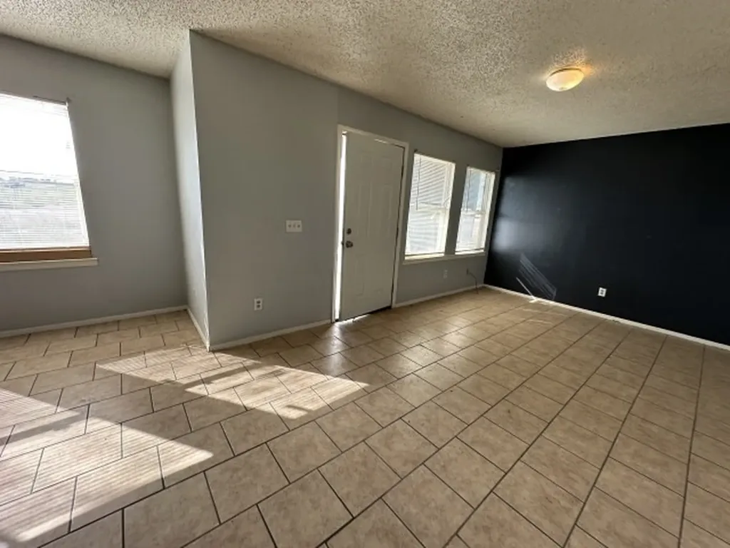 100 Pecos Place Plainview TX 79072