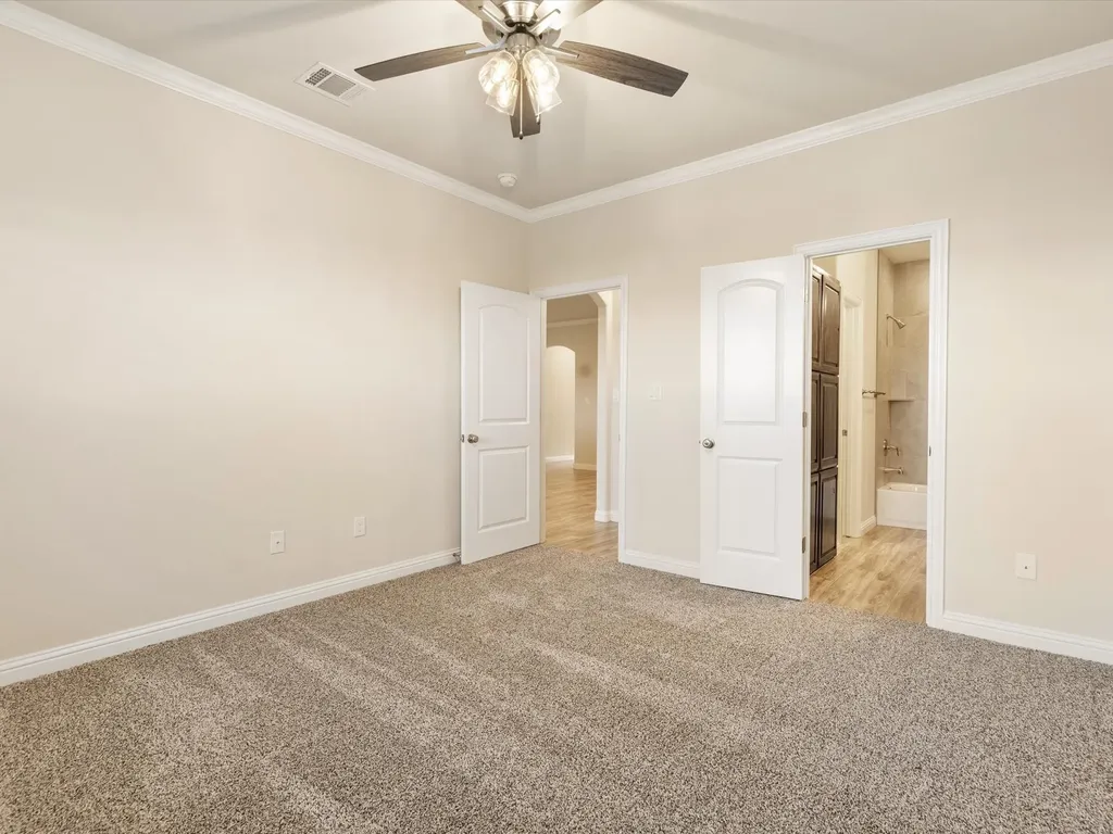 1124 Noble Flair Place Granbury TX 76049