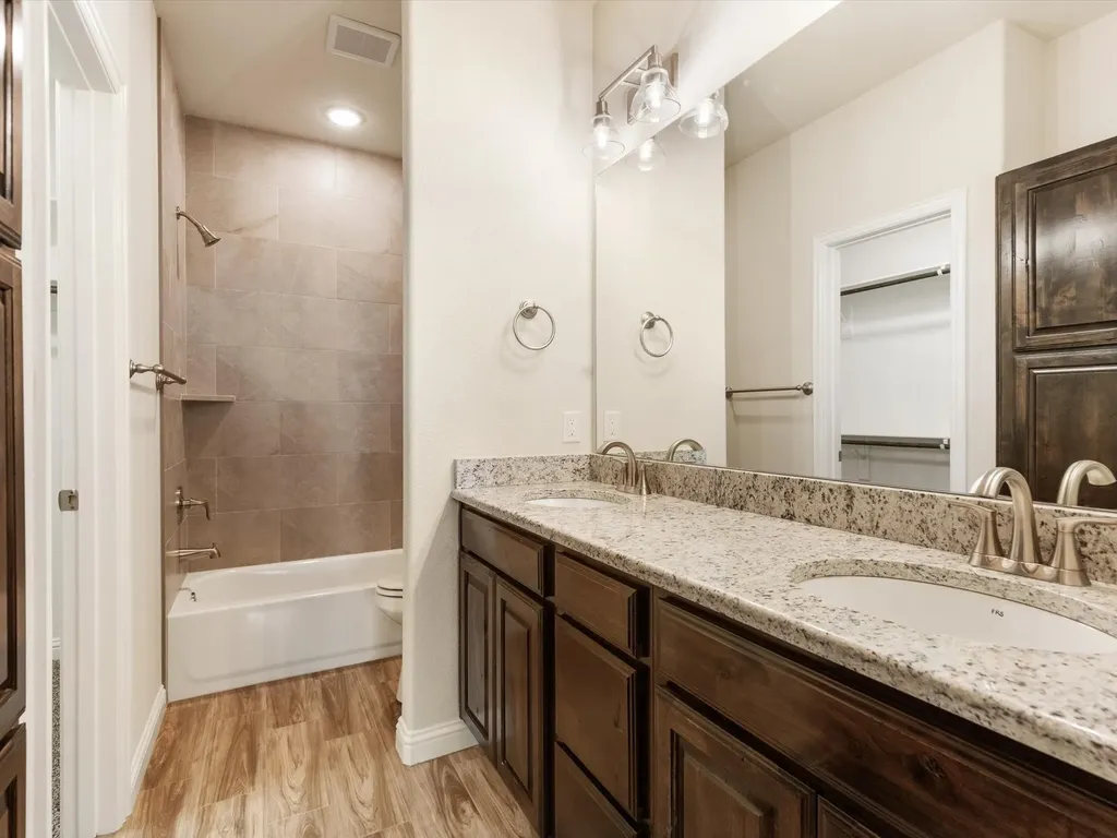 1124 Noble Flair Place Granbury TX 76049