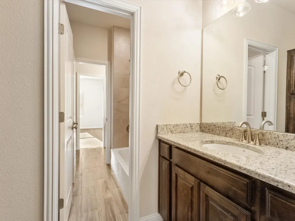 1124 Noble Flair Place Granbury TX 76049