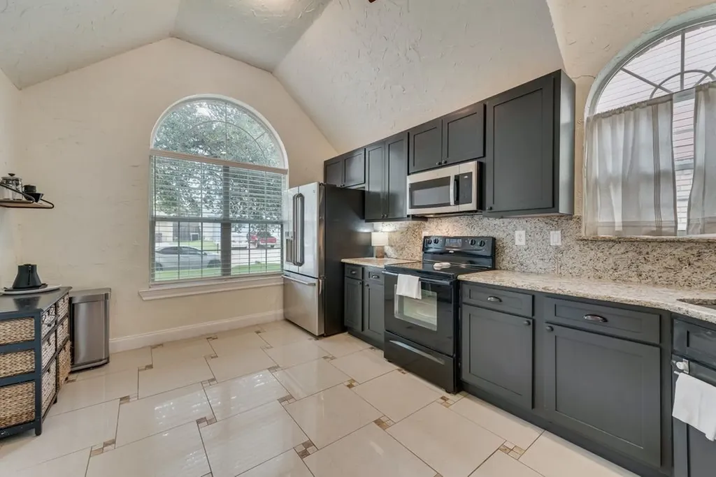 10213 Long Rifle Drive Fort Worth TX 76108
