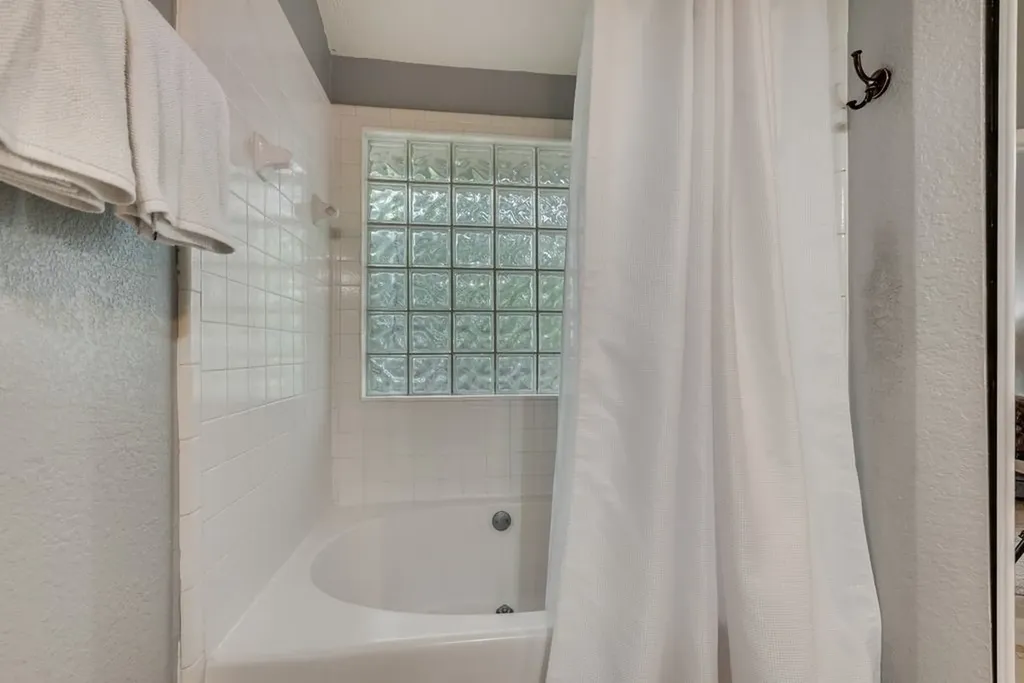 10213 Long Rifle Drive Fort Worth TX 76108