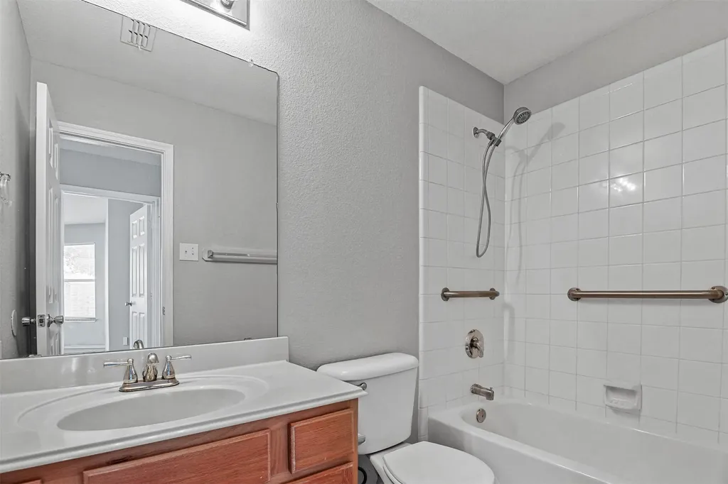 2817 Briargrove Lane Mckinney TX 75071