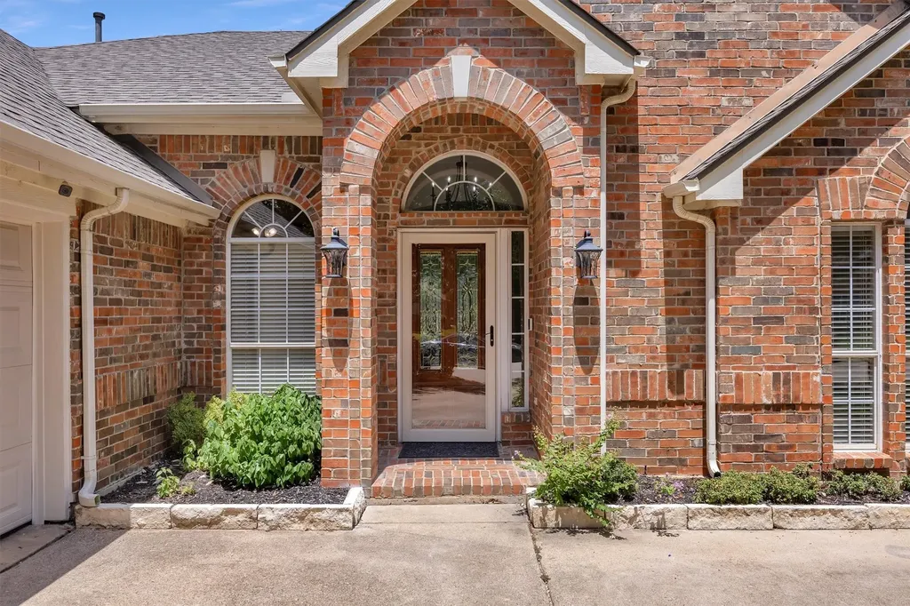 2105 Vintage Drive Corinth TX 76210