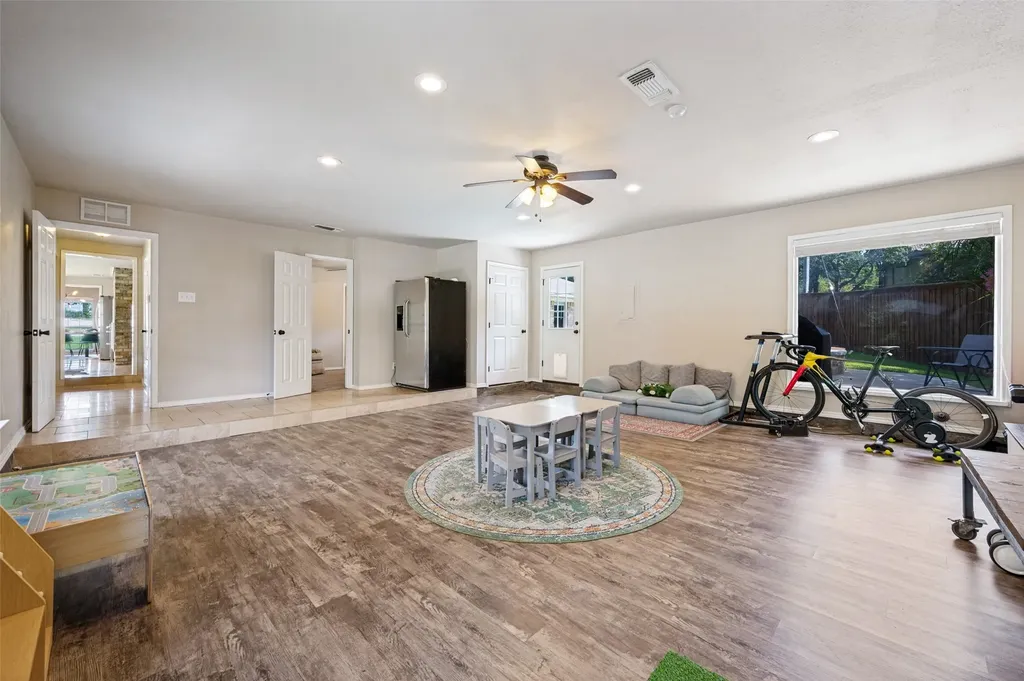 3403 Sunset Oaks Street Dalworthington Gardens TX 76016