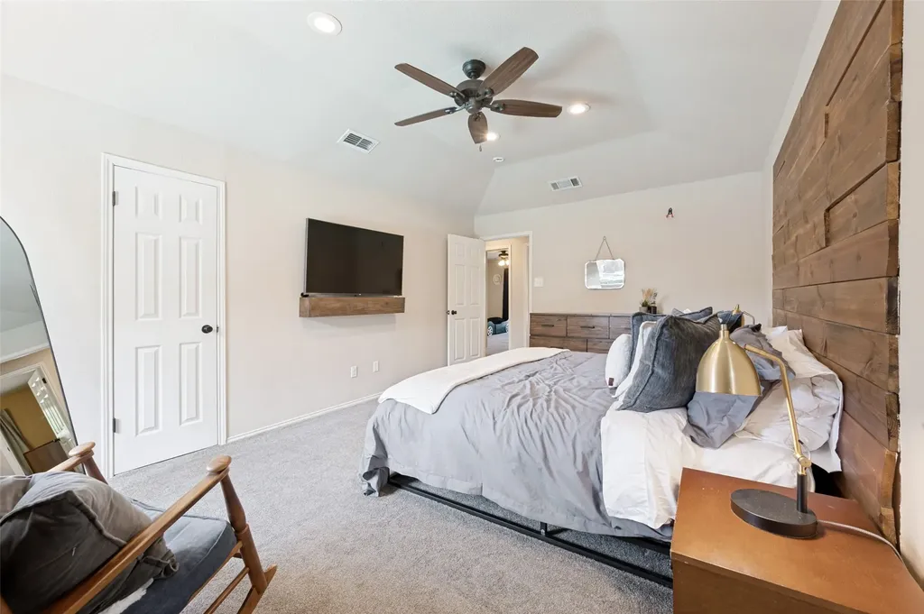 3403 Sunset Oaks Street Dalworthington Gardens TX 76016