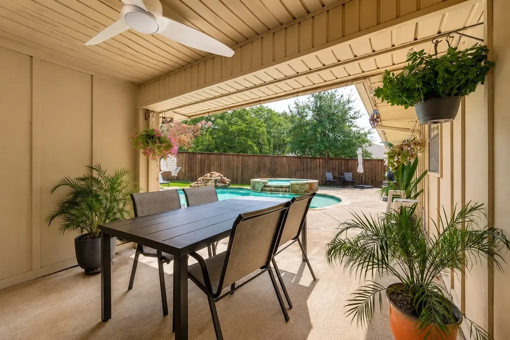 3403 Sunset Oaks Street Dalworthington Gardens TX 76016