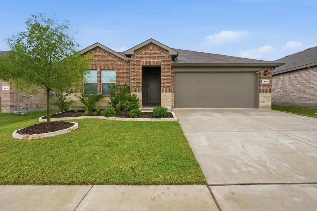 409 Beekeeper Drive Fort Worth TX 76131