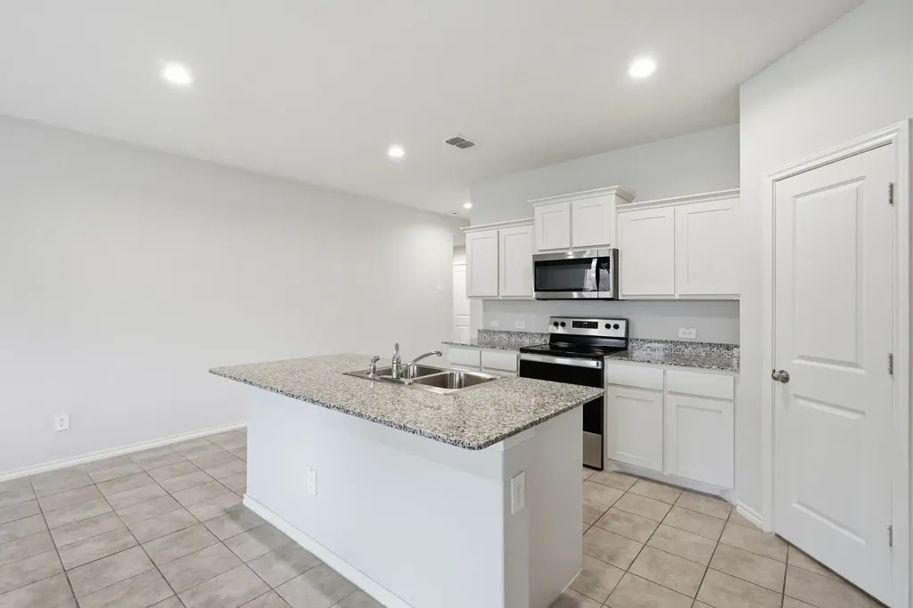 409 Beekeeper Drive Fort Worth TX 76131