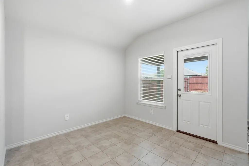 409 Beekeeper Drive Fort Worth TX 76131