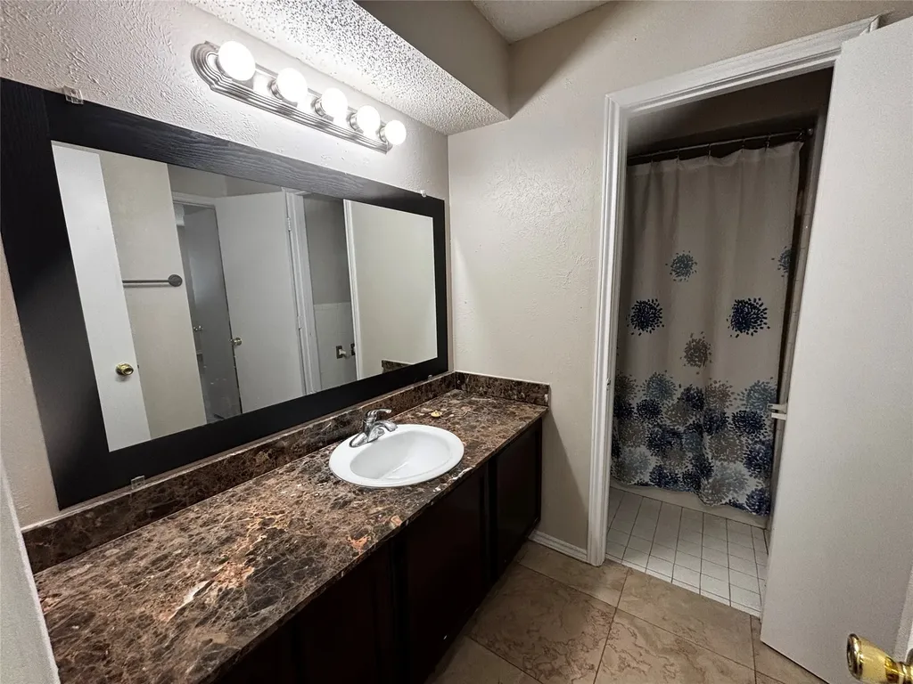 2011 Towngate Drive Garland TX 75041