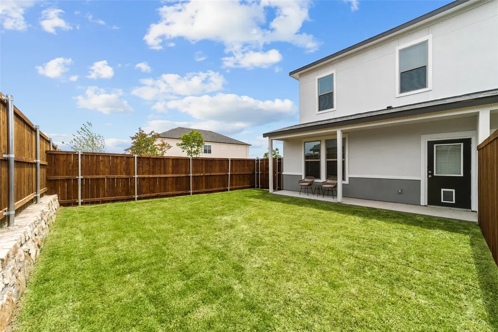 1100 Ebony Mckinney TX 75071
