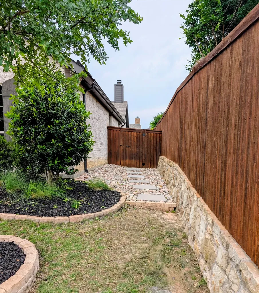 1506 Red Rose Trail Celina TX 75078