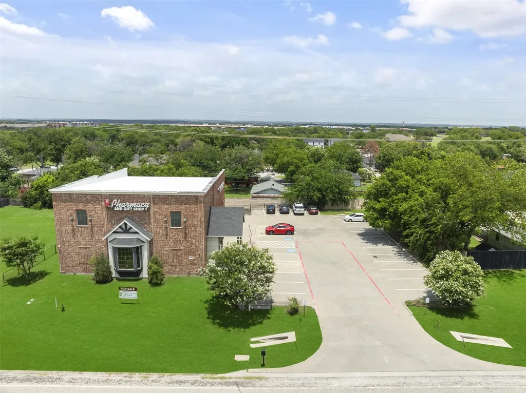 207 E Byron Nelson Boulevard Roanoke TX 76262