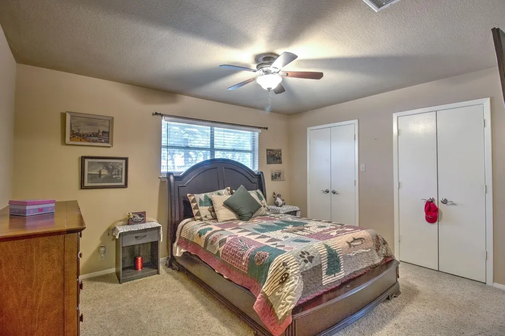 1010 Kiowa Drive W Lake Kiowa TX 76240