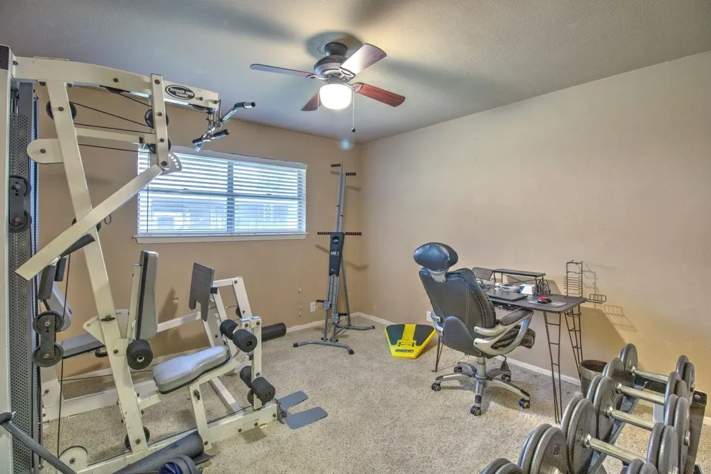 1010 Kiowa Drive W Lake Kiowa TX 76240